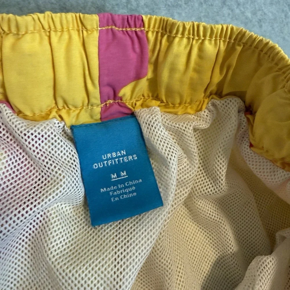 Urban Outfitters Mens M Swim Trunk Shorts Yellow Retro Floral Hawaiian Y2K Vaca